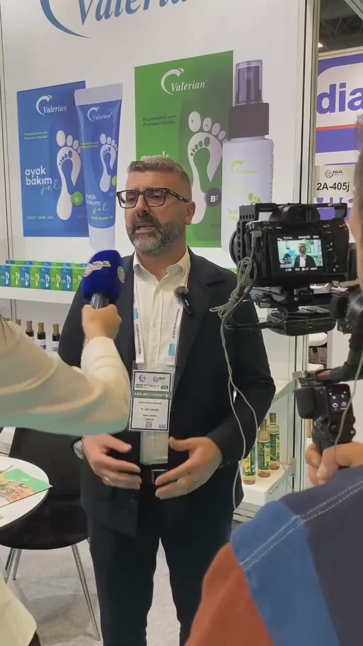 Videoyu yükle: Valerian Kozmetik 2025 Helal Expo Fuarındaydı